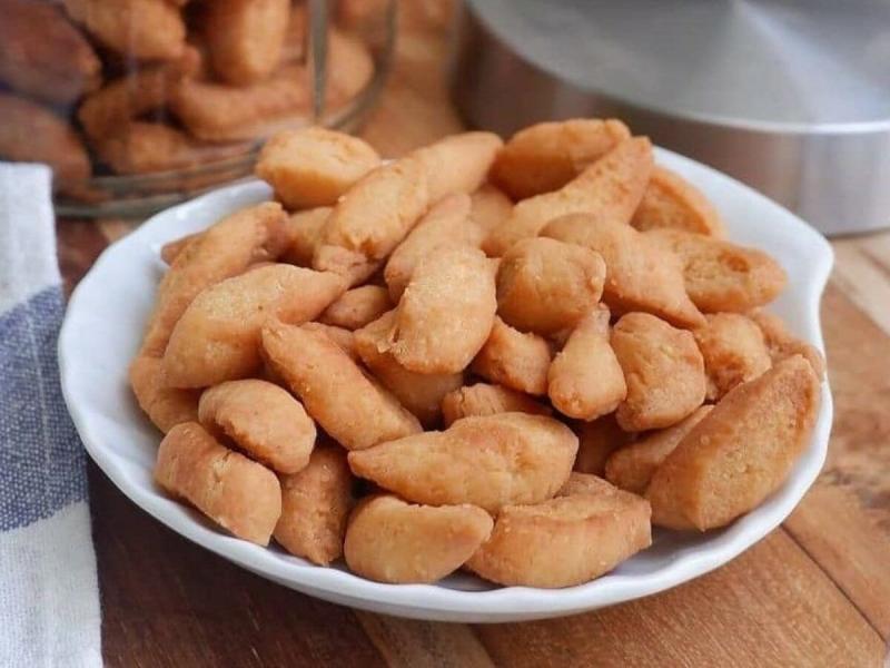 Kue Biji Ketapang Makanan Khas Bekasi